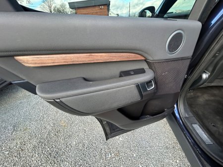 2019 Land Rover Discovery - thumbnail 15