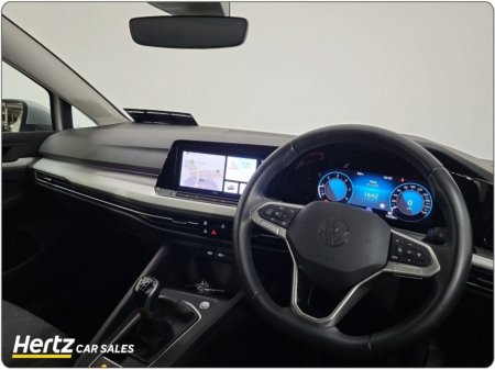 2023 Volkswagen Golf LIFE 2.0 TDI 115HP Diesel Manual €26,995 thumbnail