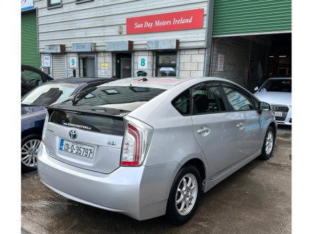 2013 Toyota Prius - thumbnail 2