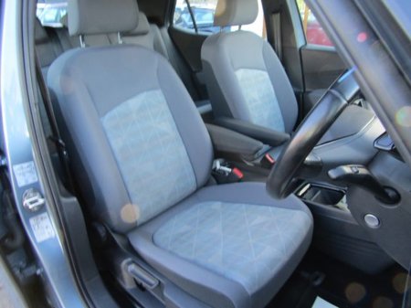 2021 Volkswagen ID.3 LIFE €15,950 thumbnail