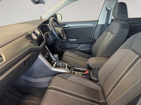 2020 Volkswagen T-Roc - thumbnail 17