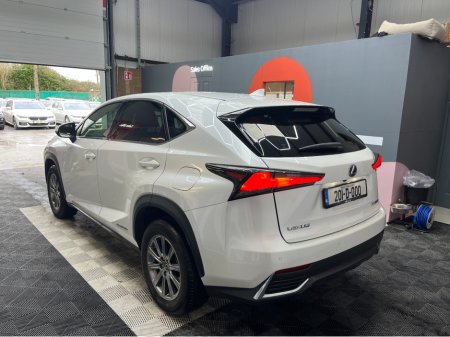 2020 Lexus NX 300 h - thumbnail 4
