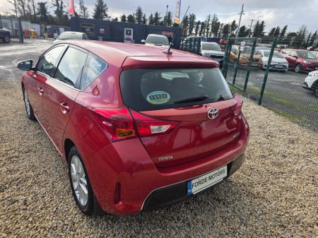 2015 Toyota Auris 1.33 Dual VVT-i 5Dr Terra €9,950