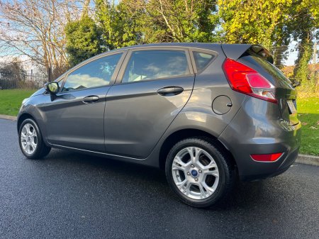 2017 Ford Fiesta 1.0 EcoBoost 65PS S/S Zetec €9,950 thumbnail