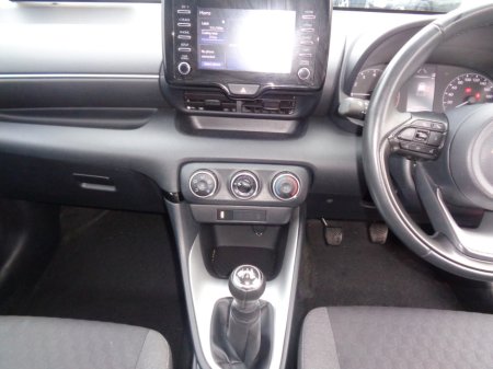 2022 Toyota Yaris 1.0 Luna 4DR thumbnail