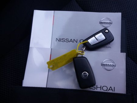 2020 Nissan Qashqai - view 2