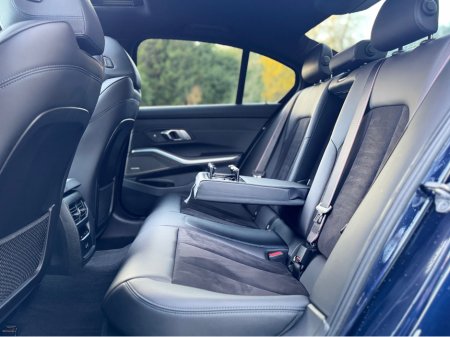 2024 BMW 3 Series - thumbnail 9