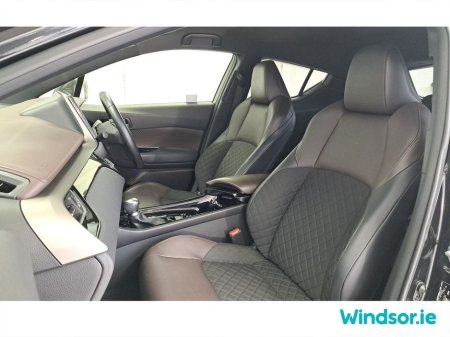 2020 Toyota C-HR HYBRID AUTO €21,995 thumbnail