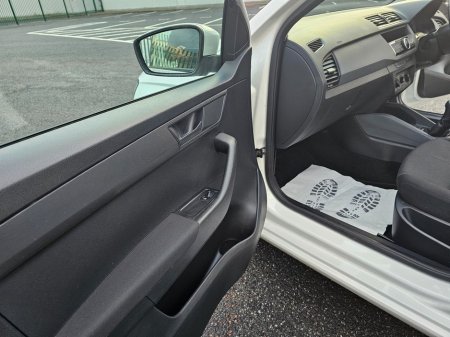 2020 Skoda Fabia 1.0 PETROL, ACTIVE MODEL, LOW MILES, NEW NCT, FULL SERVICE HISTORY, FINANCE, WARRANTY, 5 STAR REVIEWS €13,995 thumbnail