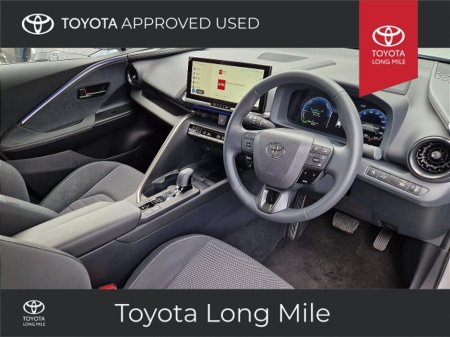 2025 Toyota C-HR 2.0 Phev Sol with Steps €40,449