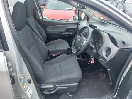 2015 Toyota Yaris 1.0 TERRA MC 4DR 5DR €9,000