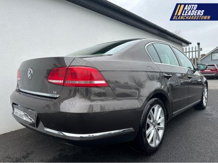 2012 Volkswagen Passat - thumbnail 7