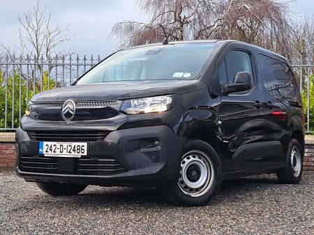 2024 Citroen Berlingo Enterprise Blue 1.5 Diesel Panel van only 22,000 Kms Vat invoice available. €21,750 thumbnail