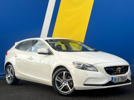 2016 Volvo V40 D4 2.0D AUTO // LEATHER HEATED SEATS // REVERSE CAMERA // ADAPTIVE CRUISE CONTROL €13,900