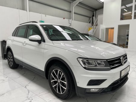 2020 Volkswagen Tiguan - thumbnail 1