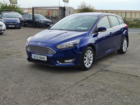 2016 Ford Focus - thumbnail 6