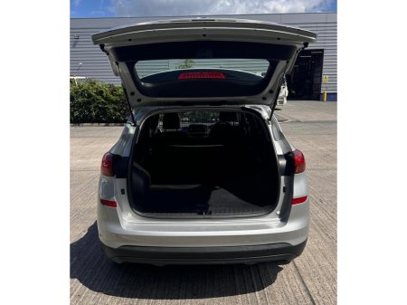 2020 Hyundai Tucson LOW KLMS €16,219 thumbnail