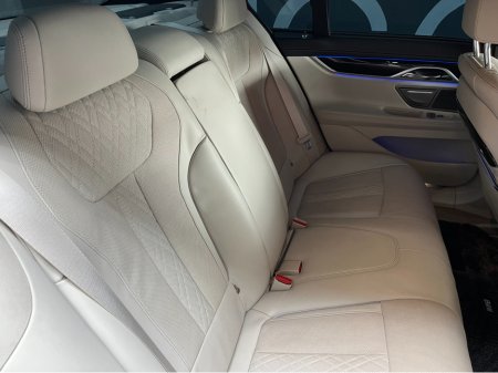 2016 BMW 7 Series - thumbnail 15