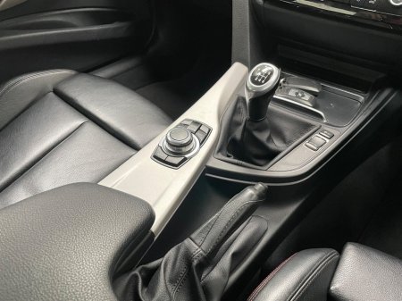 2017 BMW 3 Series - thumbnail 22