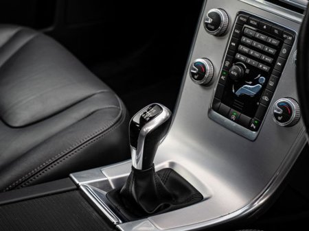 2017 Volvo XC60 - thumbnail 6