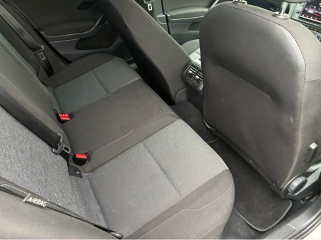 2016 Volkswagen Golf - thumbnail 24