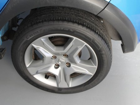 2017 Dacia Sandero 0.9tce (90) Laureate S/S 5DR €8,499 thumbnail