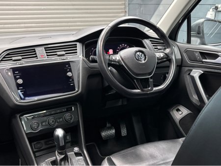 2020 Volkswagen Tiguan - thumbnail 14