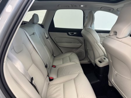 2024 Volvo XC60 - thumbnail 15