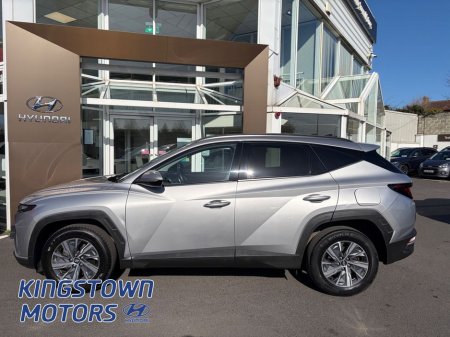 2022 Hyundai Tucson - view 3