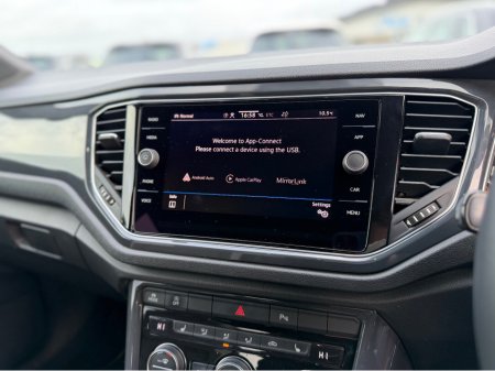 2020 Volkswagen T-Roc - thumbnail 23