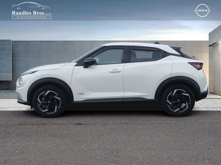 2024 Nissan Juke - view 3