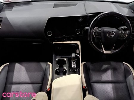 2022 Lexus NX 450 h+ - thumbnail 11