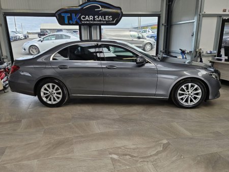 2018 Mercedes-Benz E Class - thumbnail 2