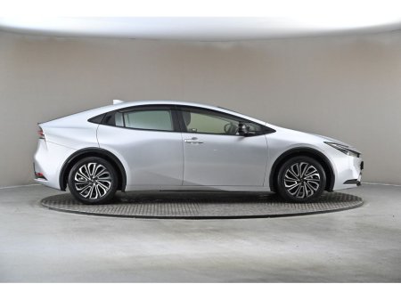 2023 Toyota Prius 1.8 SELF CHARGING HYBRID *MODELLISTA ALLOY WHEELS*REVERSE CAM*PARK SENSORS* €31,890 thumbnail