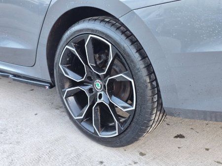 2022 Skoda Octavia - thumbnail 19