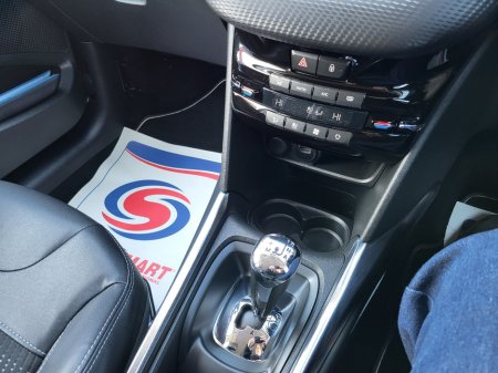 2014 Peugeot 208 - thumbnail 26