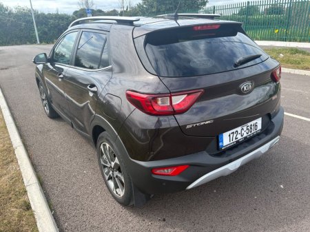 2017 Kia Stonic 1.4P premium spec , Bluetooth, Multi-Function Steering Wheel, Rear Parking Sensors, Wireless Smartphone Control, Electric Mirrors, Six speed transmiss €14,900