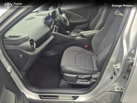 2024 Toyota C-HR - thumbnail 7