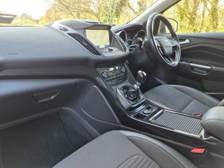 2019 Ford Kuga - thumbnail 14