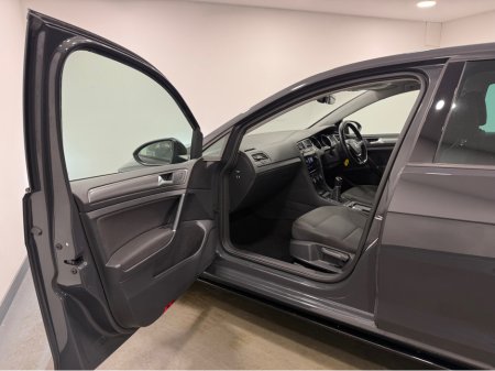 2019 Volkswagen Golf MATCH TDI €16,495 thumbnail