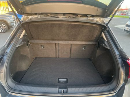 2022 Volkswagen T-Roc 2.0 TDI 116HP Life €25,475 thumbnail