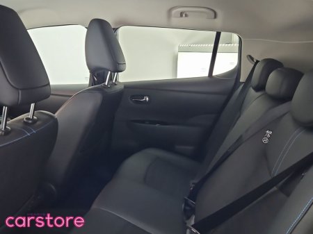 2023 Nissan Leaf - thumbnail 13