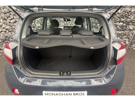 2024 Hyundai i10 ADVANCE €17,995 thumbnail