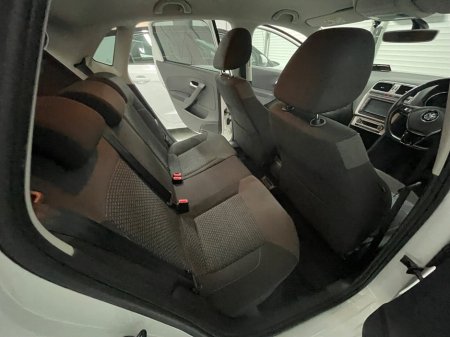 2016 Volkswagen Polo 1.0 5DR 75HP Comfortline €12,995 thumbnail