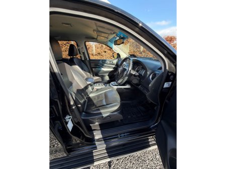 2016 Nissan Np300 - thumbnail 15