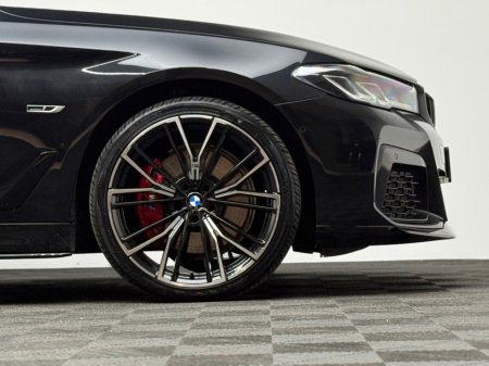 2023 BMW 5 Series - thumbnail 9