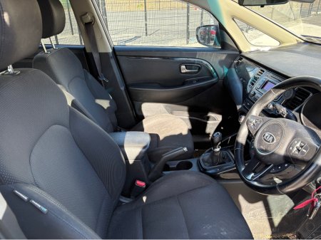 2017 Kia Carens 7SEATS €13,999