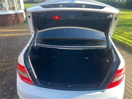 2010 Mercedes-Benz C Class C SERIES 2.2 CDI BLUE EFFICIENCY SPORT 4DR A €4,950 thumbnail