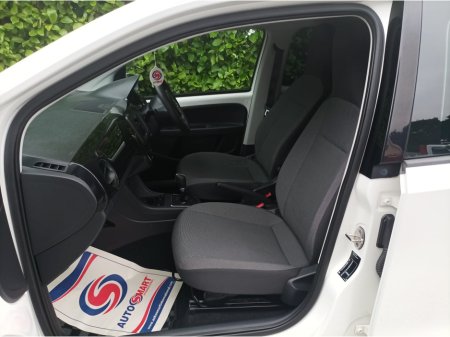 2014 Volkswagen up! DBA-AACHY 5DR AUTO €8,995