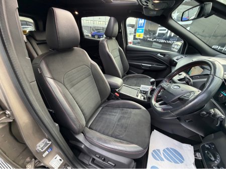 2019 Ford Kuga 1.5 120PS 4DR ST-LINE SUNROOF TOP SPEC €20,995 thumbnail